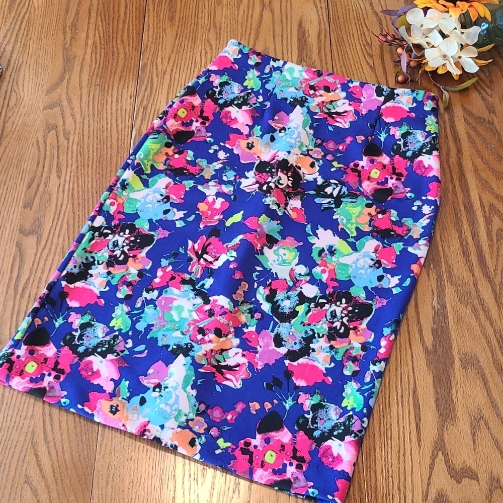 Nicole Miller Floral Skirt - Small